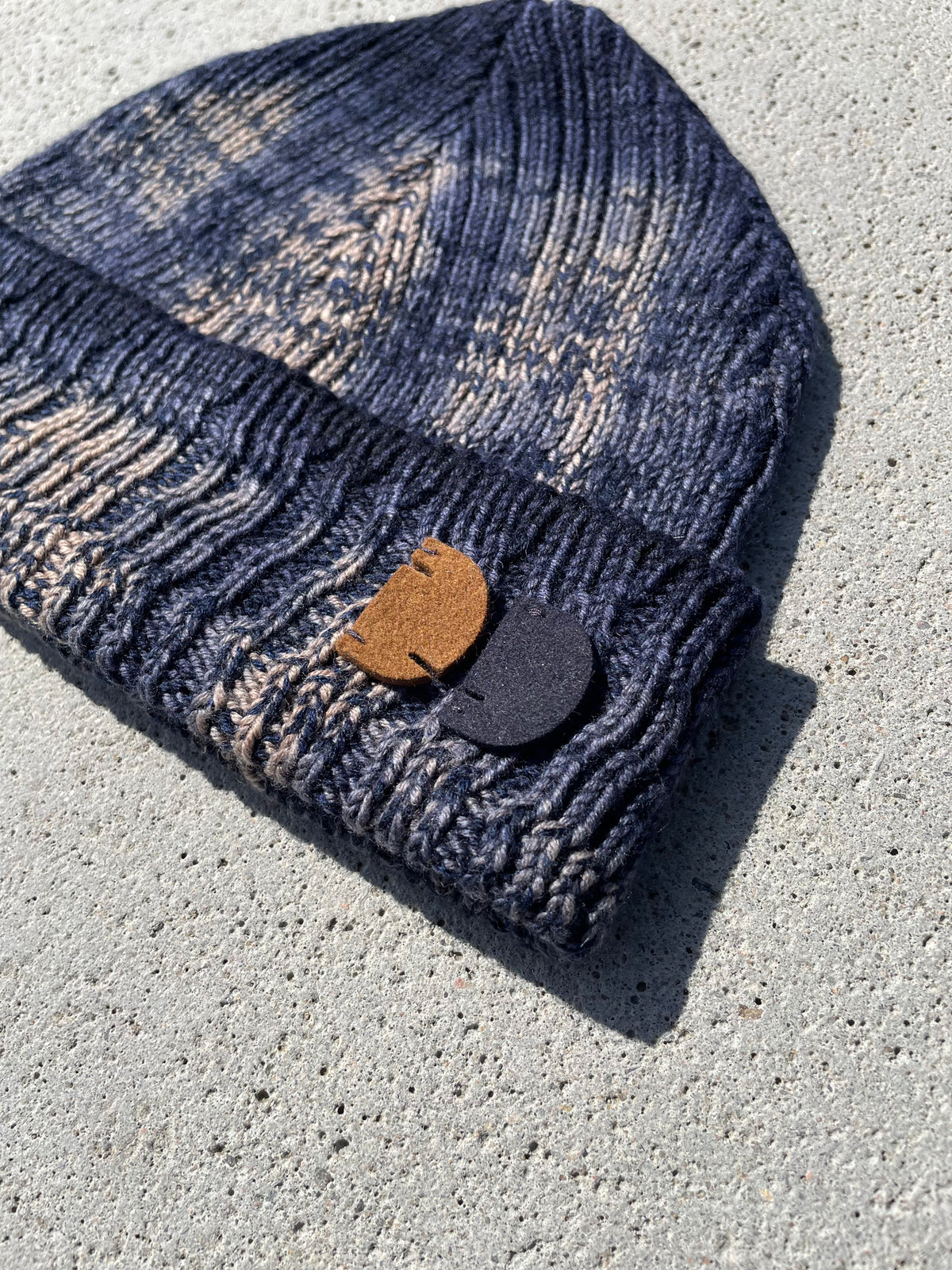 Asymmetrical ribbed beanie - Shibori navy