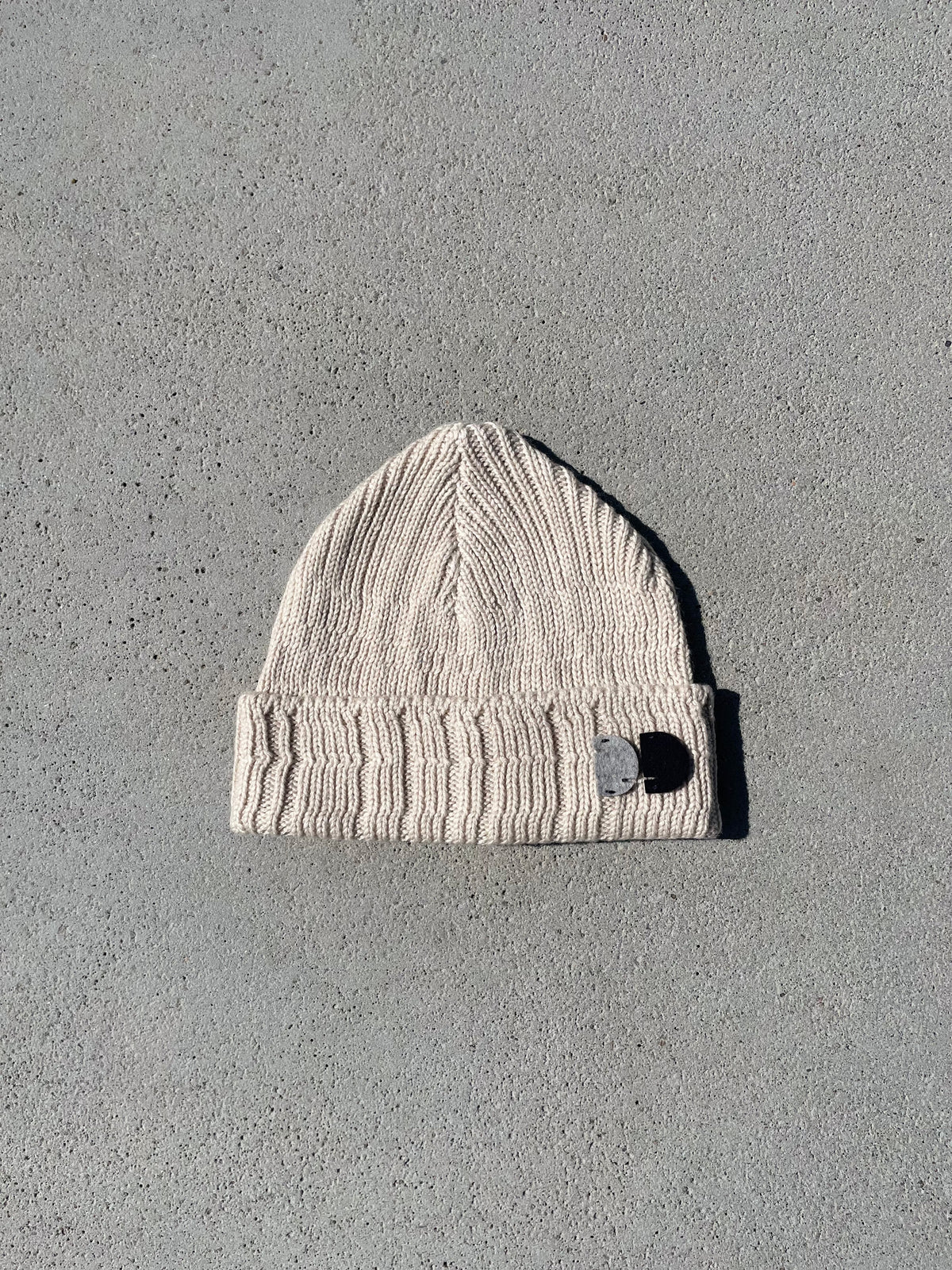 Tuque en côtes asymétriques - Écru