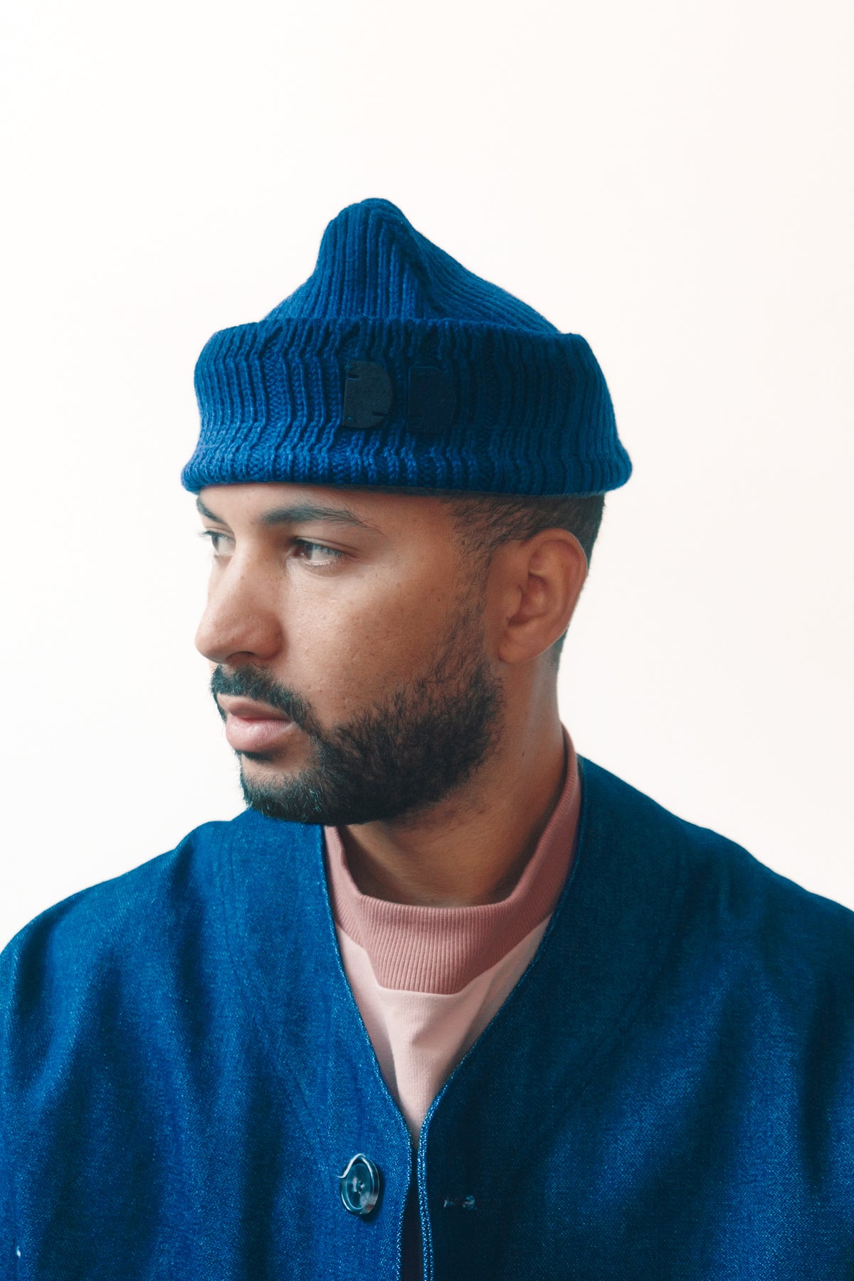 Asymmetrical ribbed beanie - Deep Dye Navy